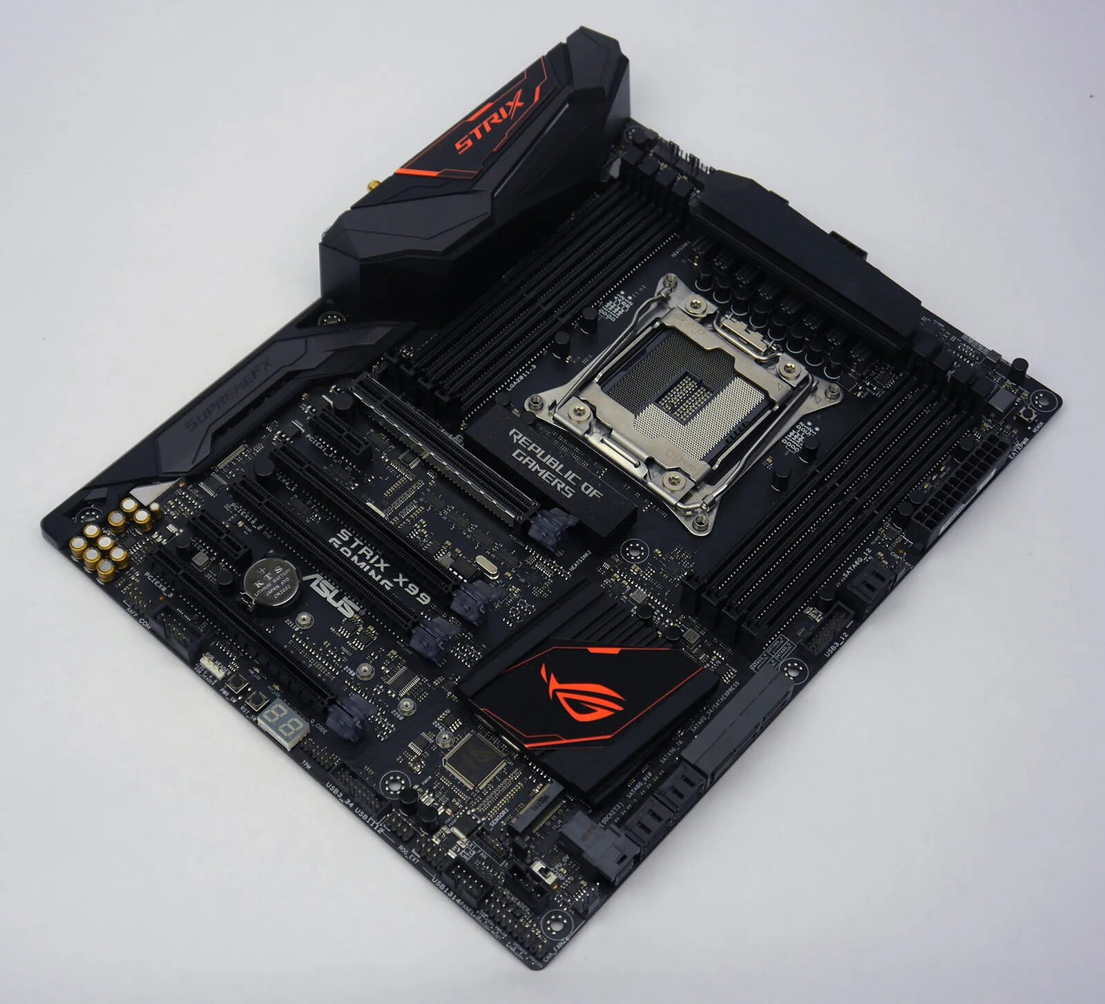 ASUS x99 Strix. ASUS x99 Strix Gaming. ASUS ROG Strix x99 Gaming. ASUS ROG x99 Strix Gaming Ports.