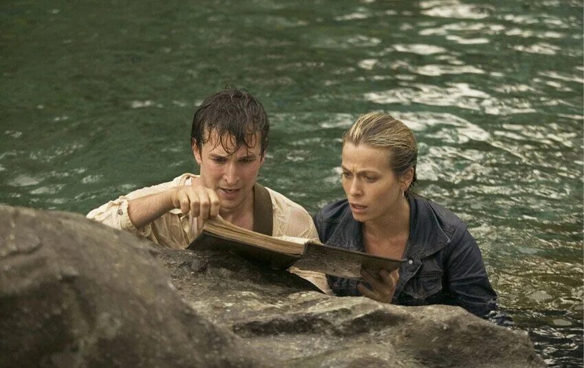 Кинофильмы отзывы. Искупление 2007 сирша. Кейт уинслет чтец 2008. Федора бондарчука «притяжение. Кинофильмы отзывы.