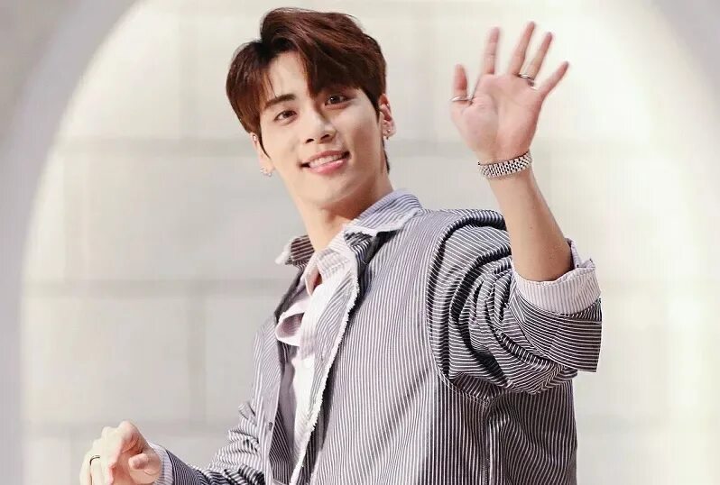 The most handsome kpop idol