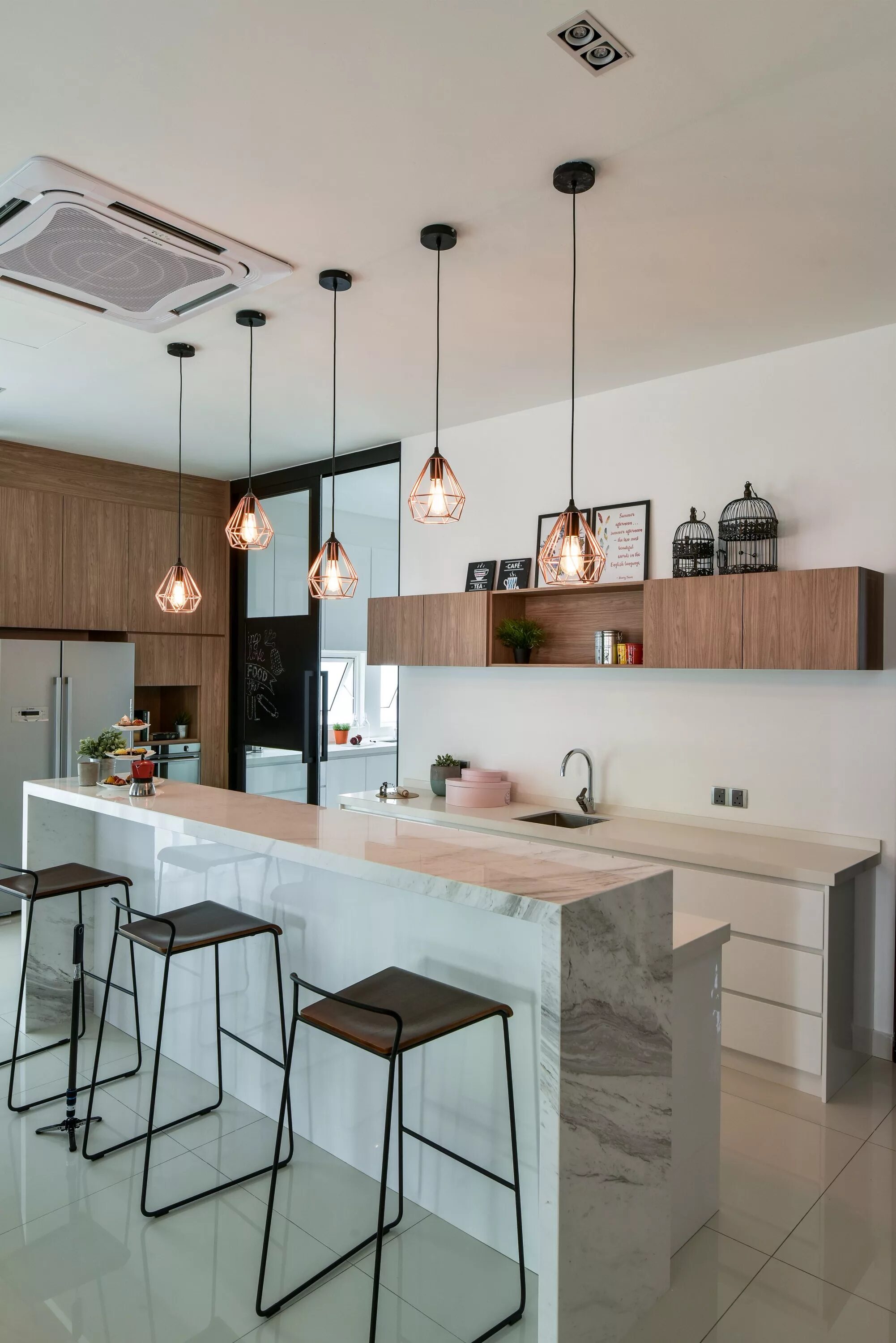 светильник подвесной loft1114. лампы над барной. люстра над барной стойкой. светильники над барной стойкой. подвесные лампы над барной стойкой.