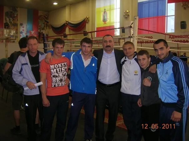 Клуб бокса чемпион кольчугино. Школа бокса чемпион. Школа бокса новокузнецк. Школа бокса кирово чепецк. Школа бокса осинники.
