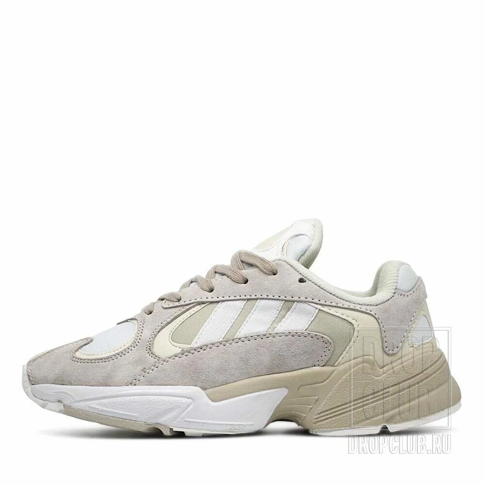 Adidas young 1 Trail Khaki. Адидас young 1 женские. Adidas young. Adidas young 1 на ноге.