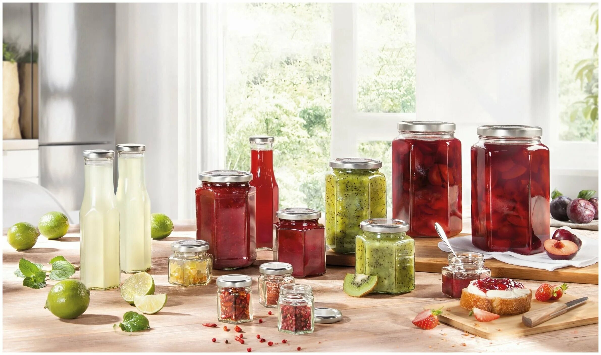 Банки стеклянные. Машинка закаточная полуавтоматическая мзп-3в. Подходит для консервирования. Закаточная машинка полуавтоматическая бмс-капитал машенька 23657. Товары для консервирования.