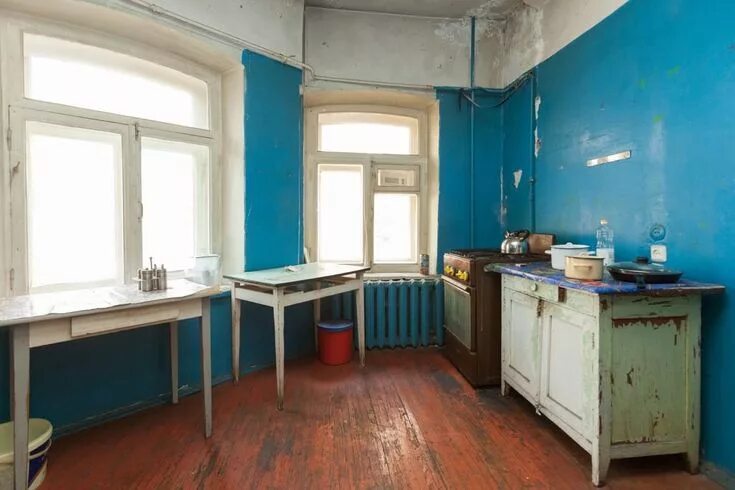 Музей коммуналок в санкт-петербурге. Старая кухня. Квартира в старом бараке. Общая кухня в бараке. Советская кухня.