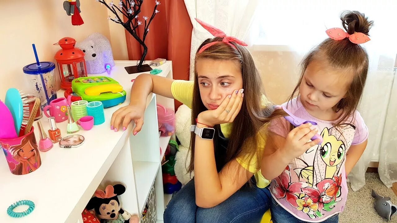 Мими шоу. Милана челлендж с едой. Мими шоу милана. Милана челленджи откуси лезни нечиго. Мими шоу.