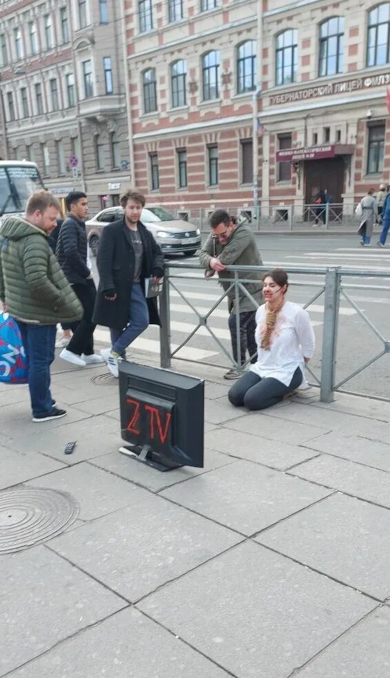 Пресса репост события. В Санкт-Петербурге задержали. Задержания пикет в Петербурге. Суд оштрафовал. ТВ Санкт-Петербург.