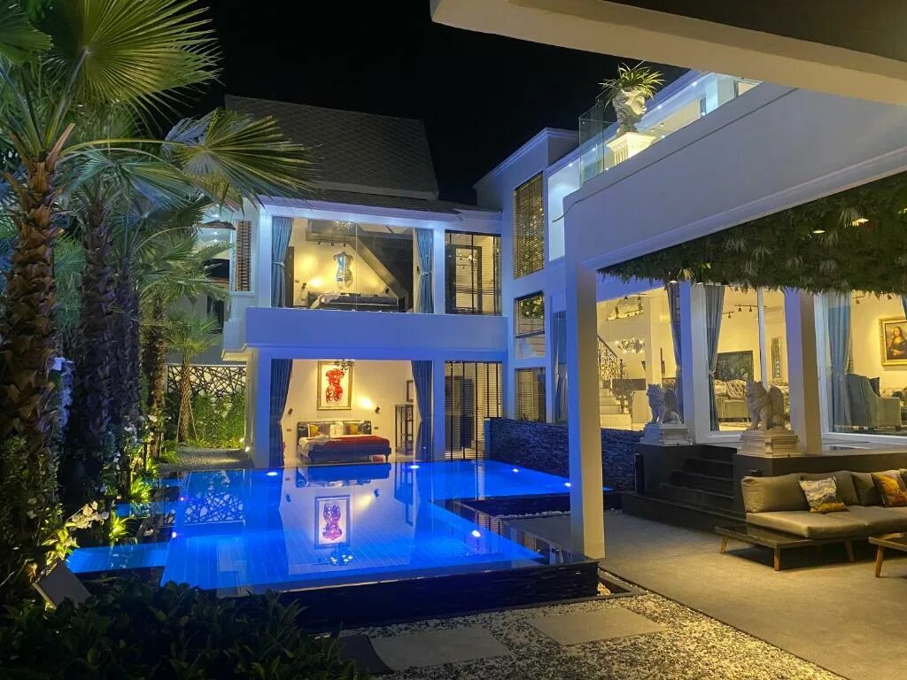 Маджестик пул Виллас Паттайя. Zegna Villa Pattaya. Паттайя вилла Сомкид. Infinity Pool Villa.