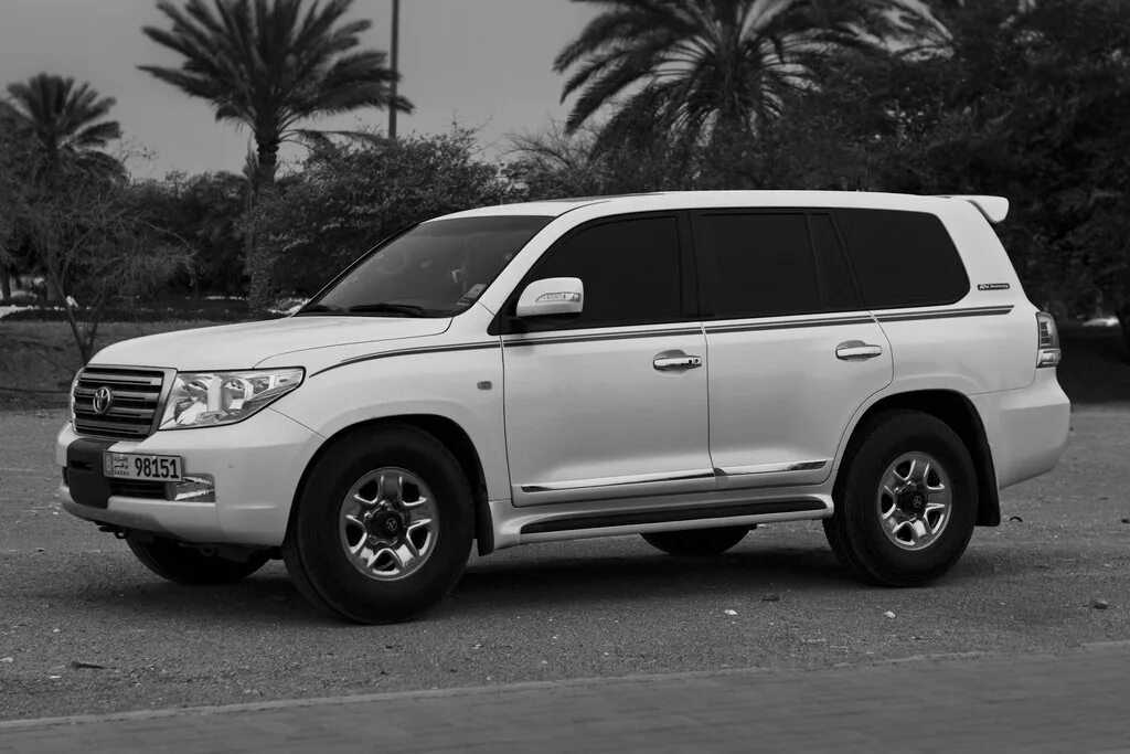 Land cruiser перевод. Toyota land cruiser. toyota land cruiser 200. ленд крузер gx. ленд крузер 200 gxr.
