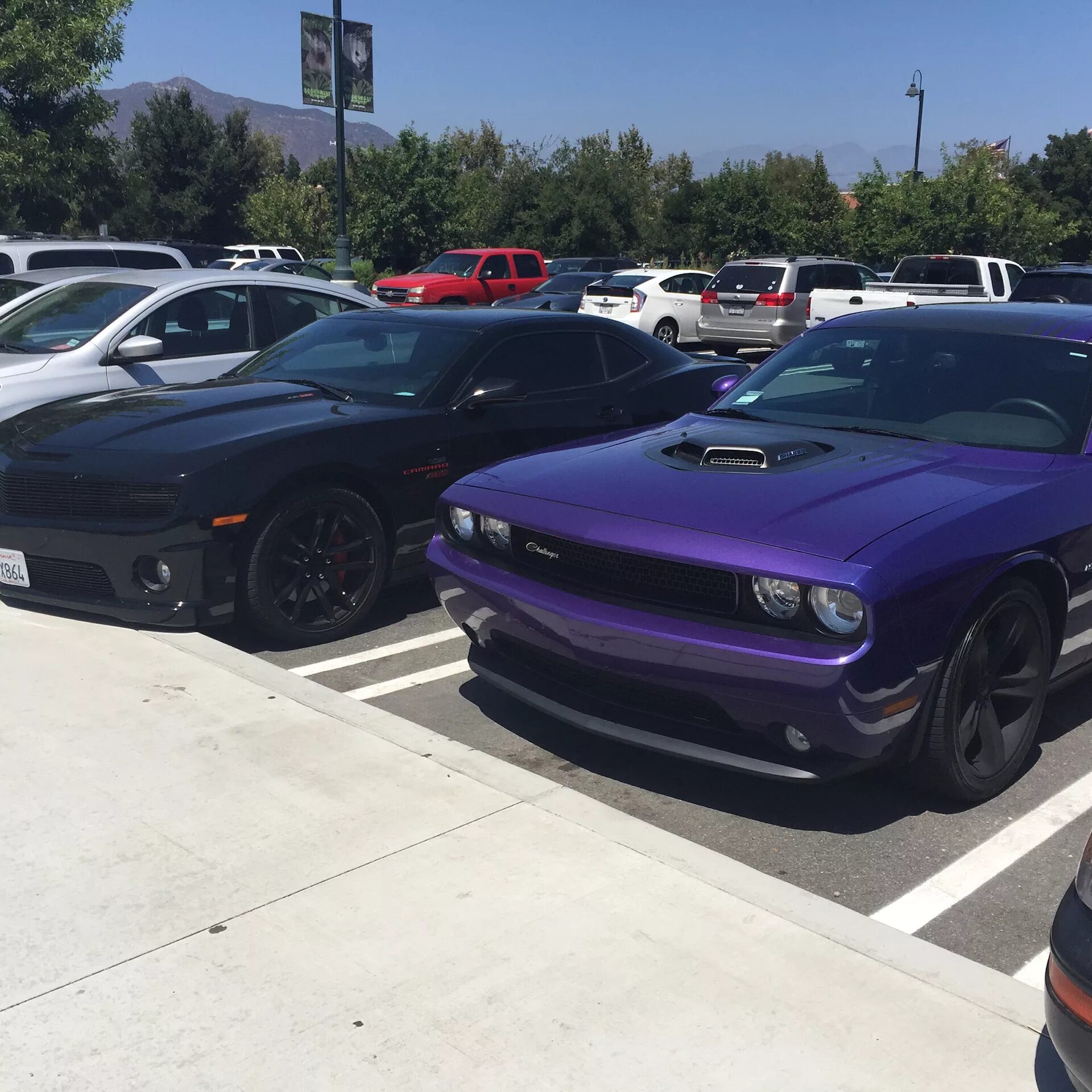 Челленджер 5. Додж челленджер 5.7. dodge challenger 5.7 tuning. додж челленджер 5.7 капот. dodge challenger 5.7 rt обвес.