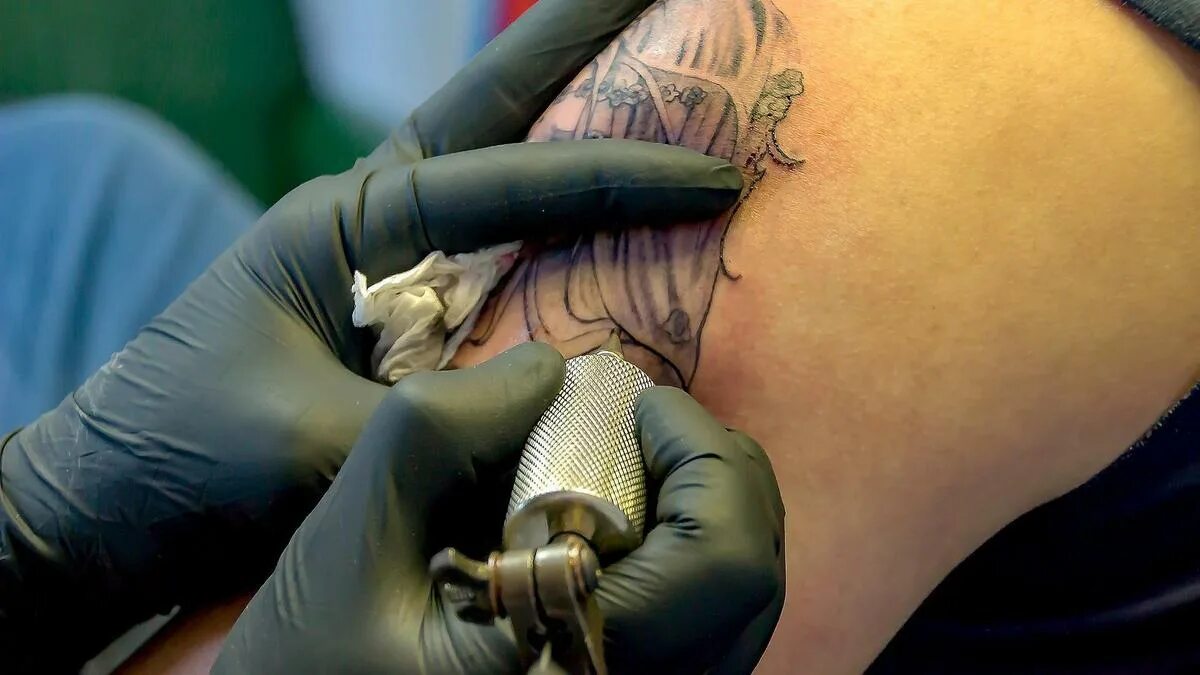 Как выглядит заражение крови после тату Deformutilation: Postmortem Tattoo Decomposition