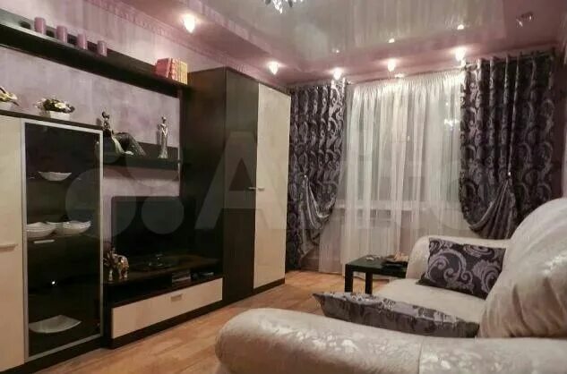 1-комн. квартира 4/15 эт. 38 м² на Сурикова (1 500 руб.) / Квартиры на сутки в Е