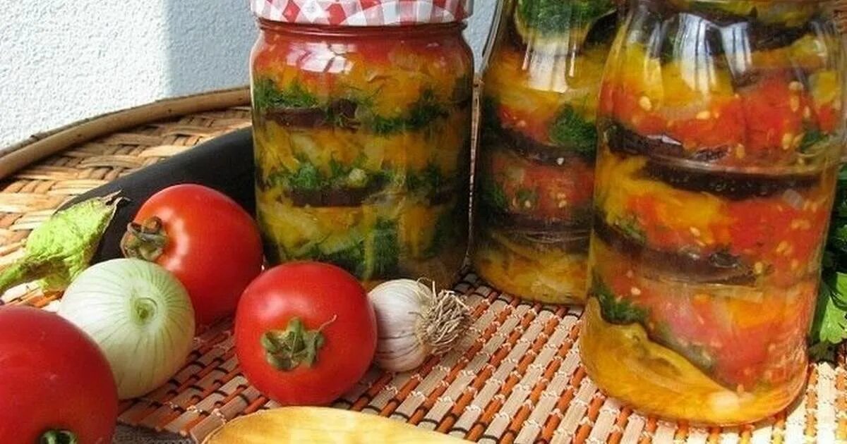 Кухня наизнанку рецепты помидор на зиму заготовки. Баклажаны с помидорами на зиму. баклажаны в маринаде. кухня наизнанку баклажаны на зиму. кухня наизнанку заготовки на зиму.