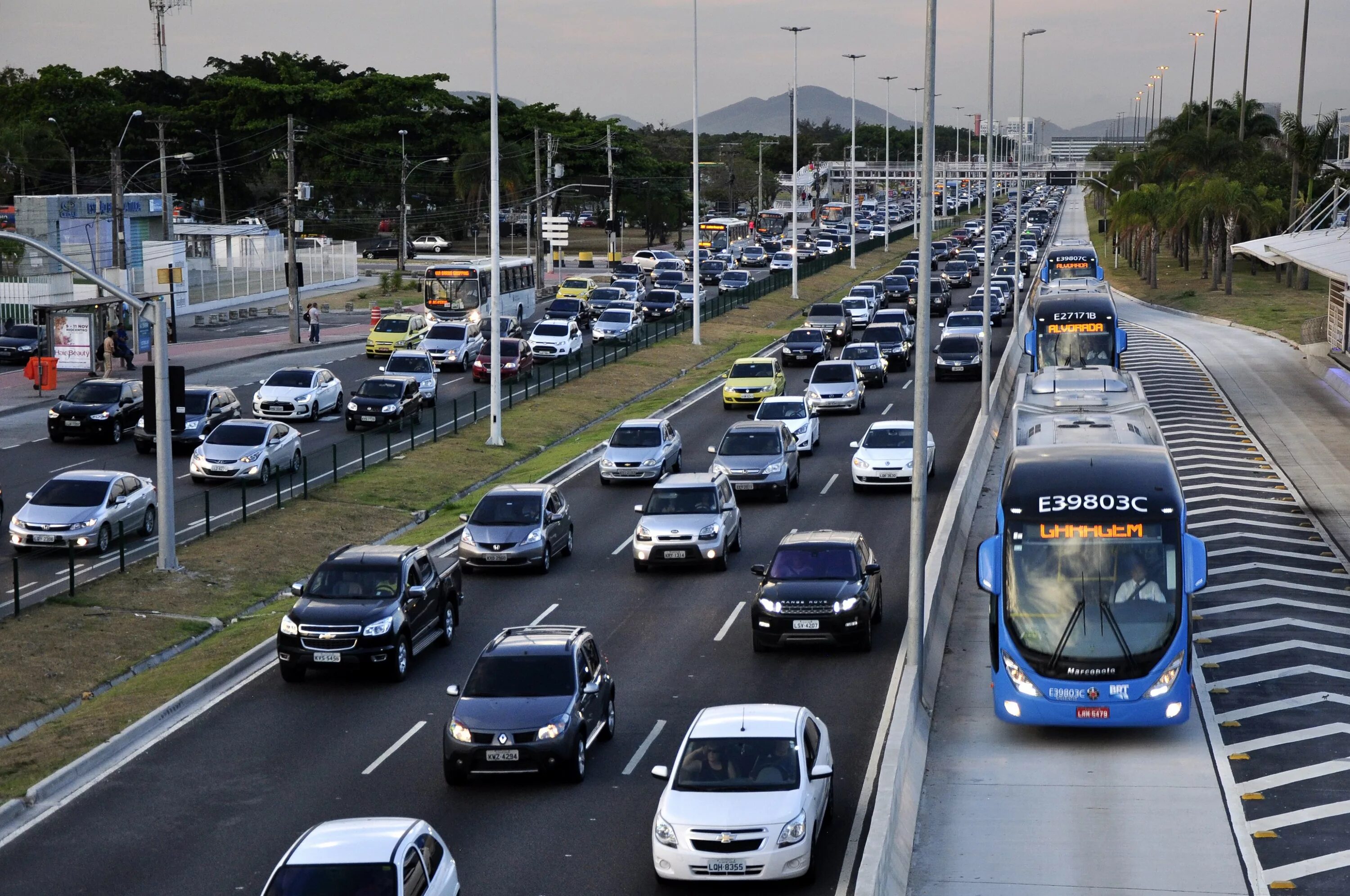 BRT Рио де Жанейро. Автобус Рио де Жанейро. Транспорт Бразилии. Автомобильный трансопр. Гоу транспорт