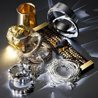 Ювелирные изделия клиентам