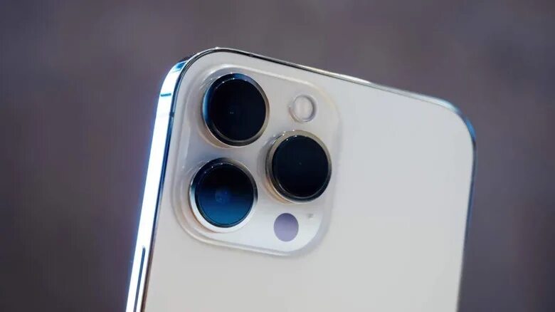 Камеры iPhone 15 VS камеры 15 Pro / ГаджетУфа