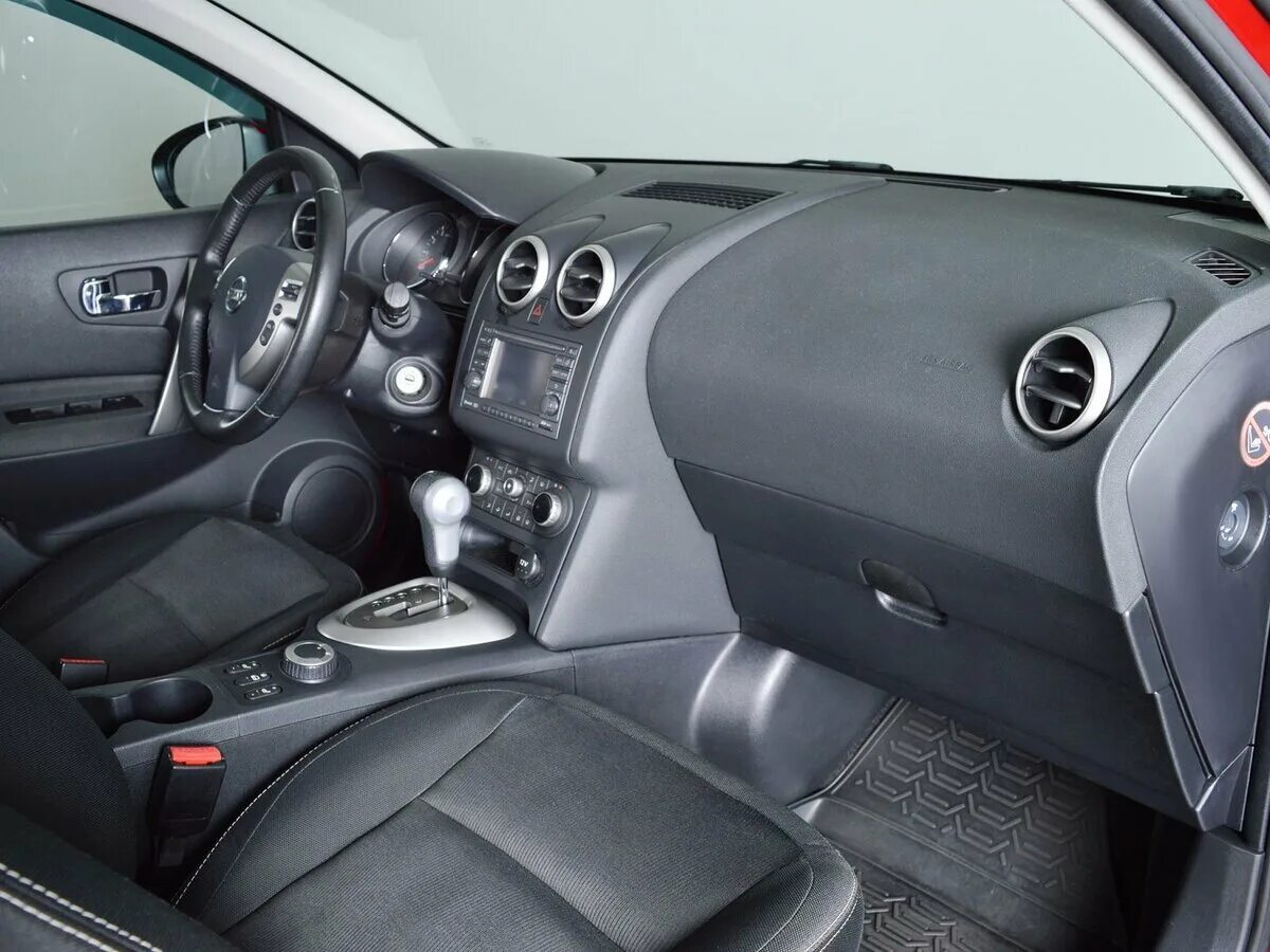 Nissan X-Trail нового поколения: "турботройка", гибрид e-Power и задержка в Евро