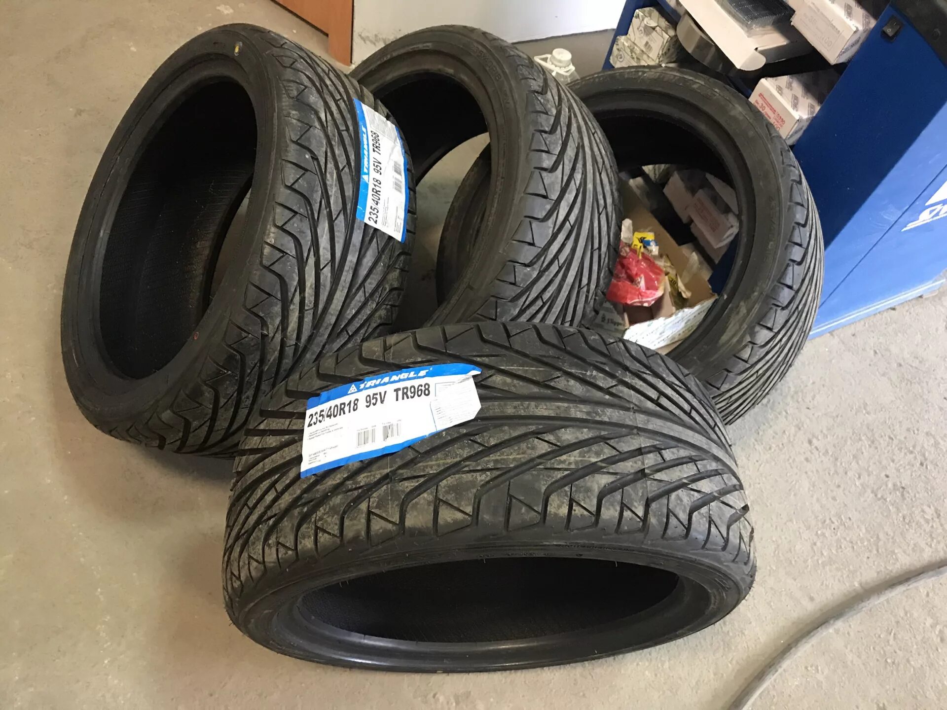 Triangle tr968 r18. Triangle tr968. резина triangle tr968. triangle 195 50 r15 елочка. резина триангл елочка.