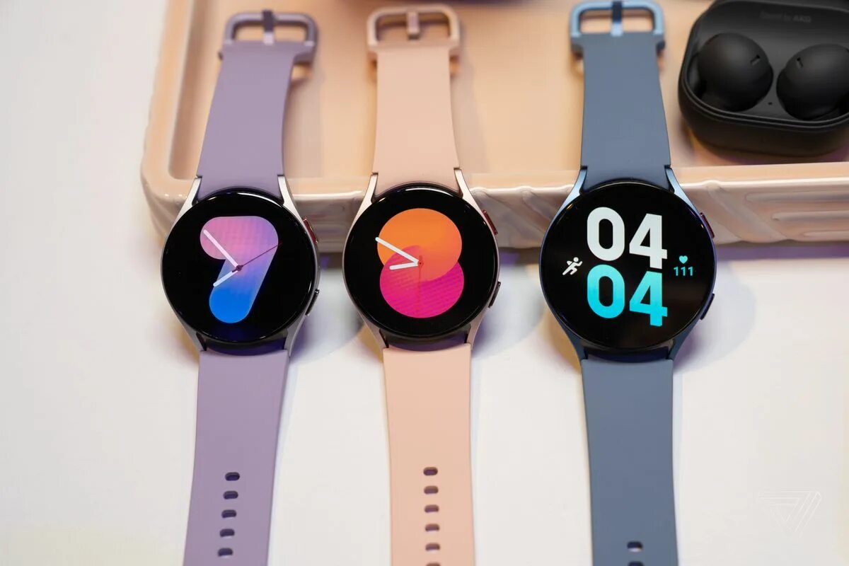 Samsung galaxy watch 5. Часы watch. Часы Galaxy. Галакси вотч 5. Большой смарт часы.