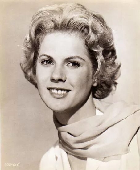 Мимзи фармер mimsy farmer. Мимзи фармер. Мимзи фармер актриса. Мимзи фармер в молодости. Актриса мимси фармер.