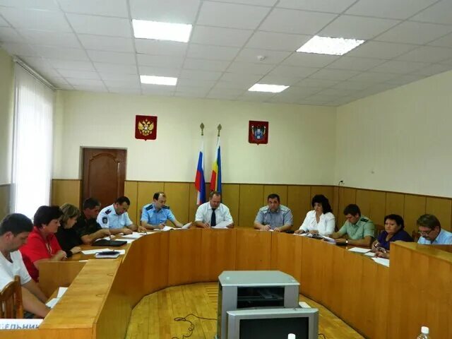 Фото с надписью исполняющий отдел и машины. Исполняющий отдел. Начальник охраны фсин. Отдел исполнения. Начальник охраны фсин.