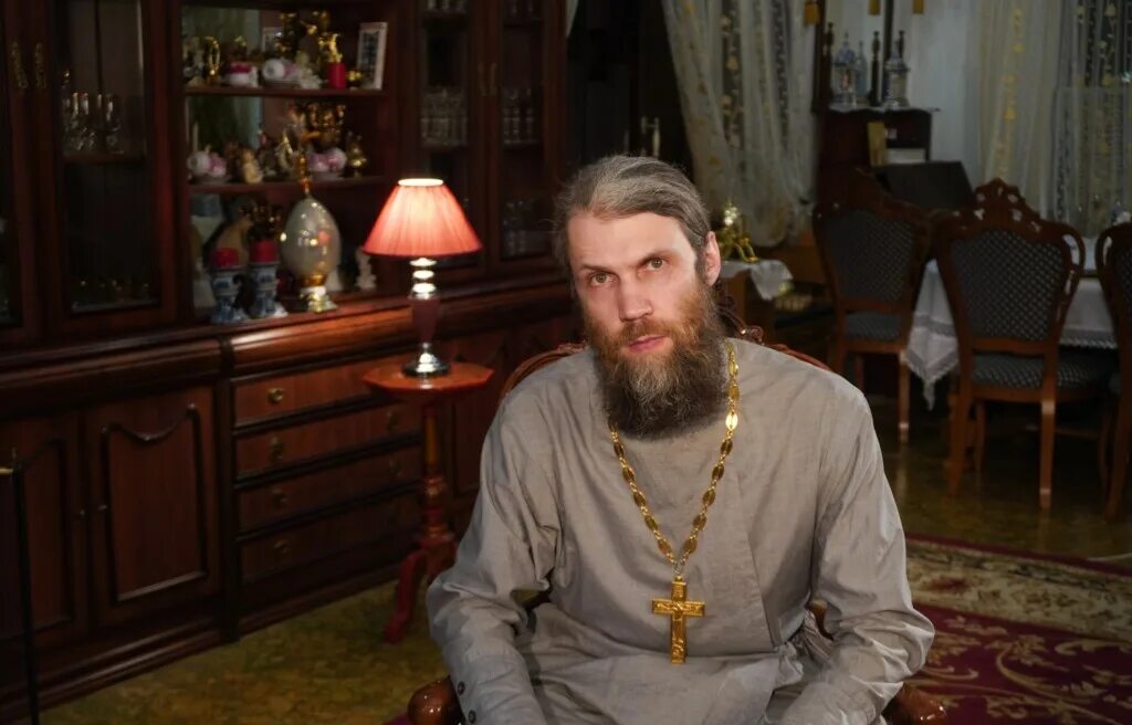 Инок дьякон. Православный батюшка. Священник. Епископ гатчинский амвросий (ермаков). Иерей дмитрий смирнов дмитровское благочиние.