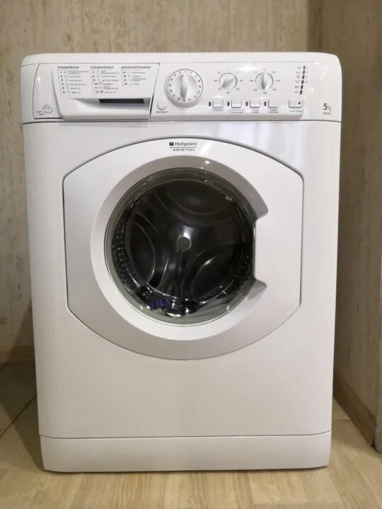 Hotpoint ariston узкая. Хотпоинт Аристон 7229. Хотпоинт Аристон стиральная машина узкая. Хотпоинт Аристон узкая стиральная машина 2000 года. Hotpoint Ariston lbs2006c.