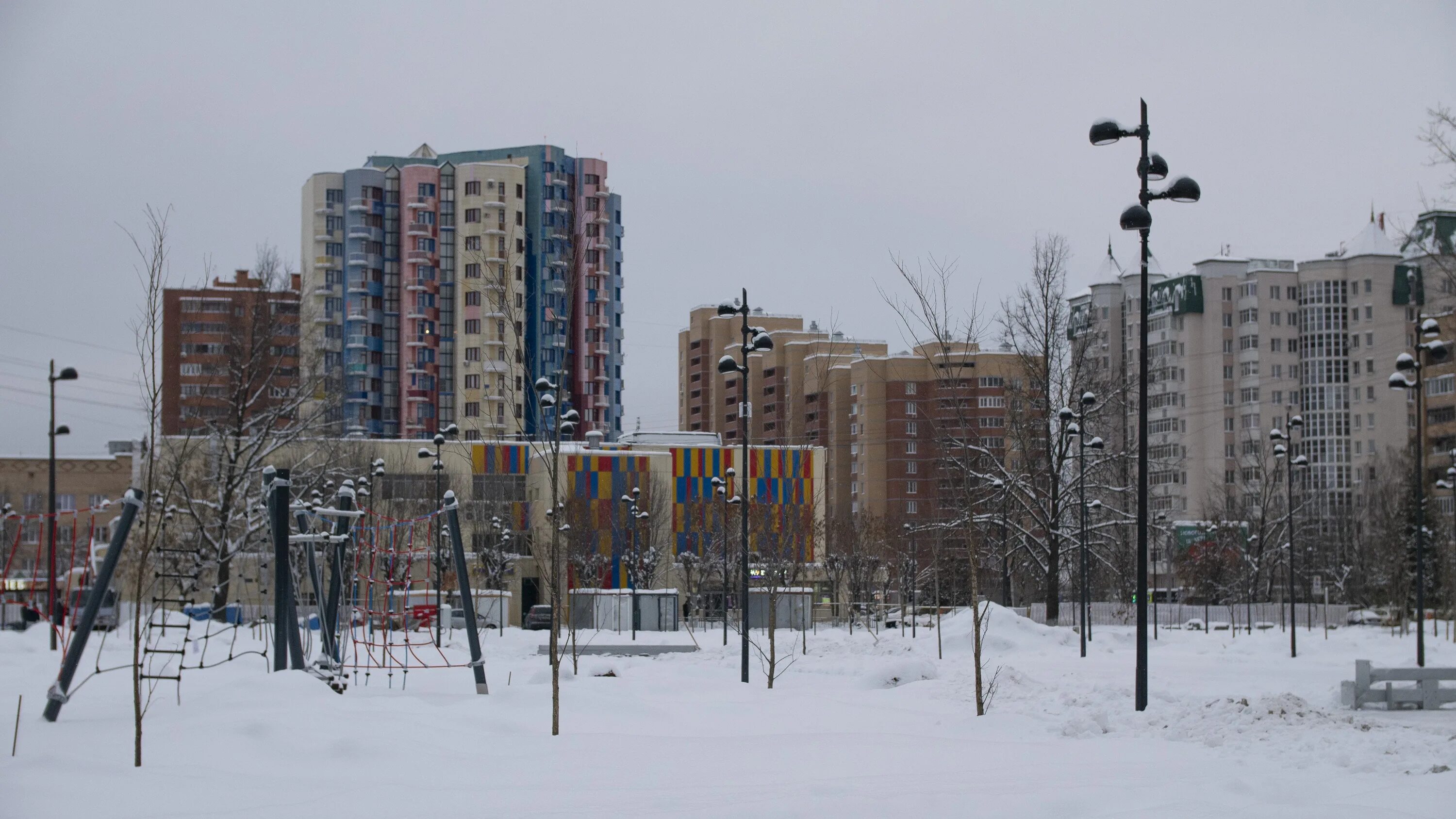 Ивантеевка московская область сайт. Зимняя Ивантеевка. Парк в Ивантеевке Московской области. Центральный сквер Ивантеевка. Городской парк Ивантеевка.