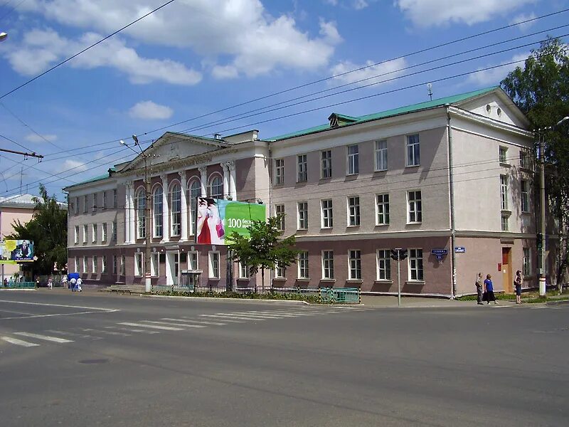 Мгу огарева адрес. 3 Корпус МГУ Огарева. 3 Корпус МГУ им Огарева Саранск. Пр Ленина 15 Саранск. Проспект Ленина 15 Саранск 3 корпус.