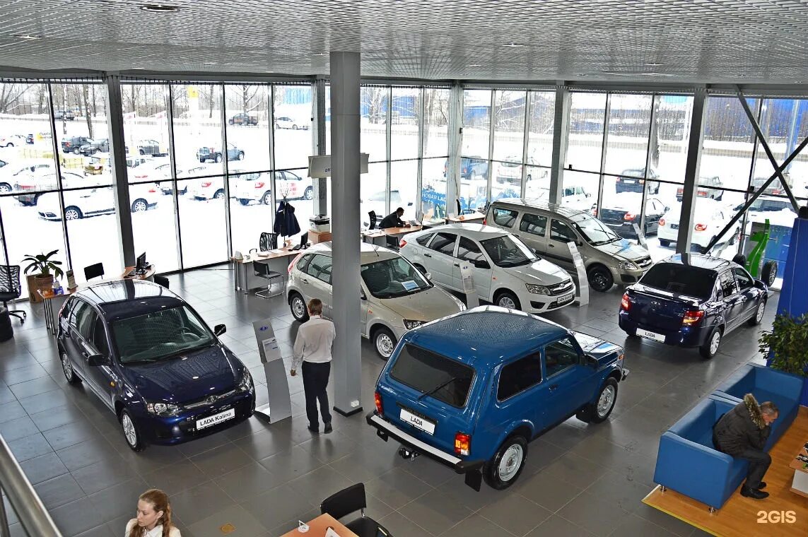 Автосалон лада в смоленске. Премьер авто в наличии. Лада премьер авто. Премьер авто лада на кутузова в смоленске. Автосалон лада на кутузова смоленск.