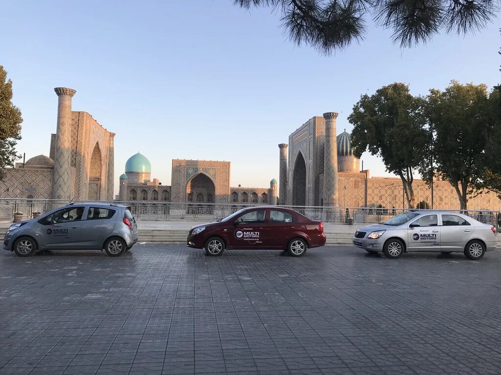 В узбекистан на машине. Самаркандские авто. Самарканд автомобиль. Узбекский город машина. Авто Элон Самарканд.