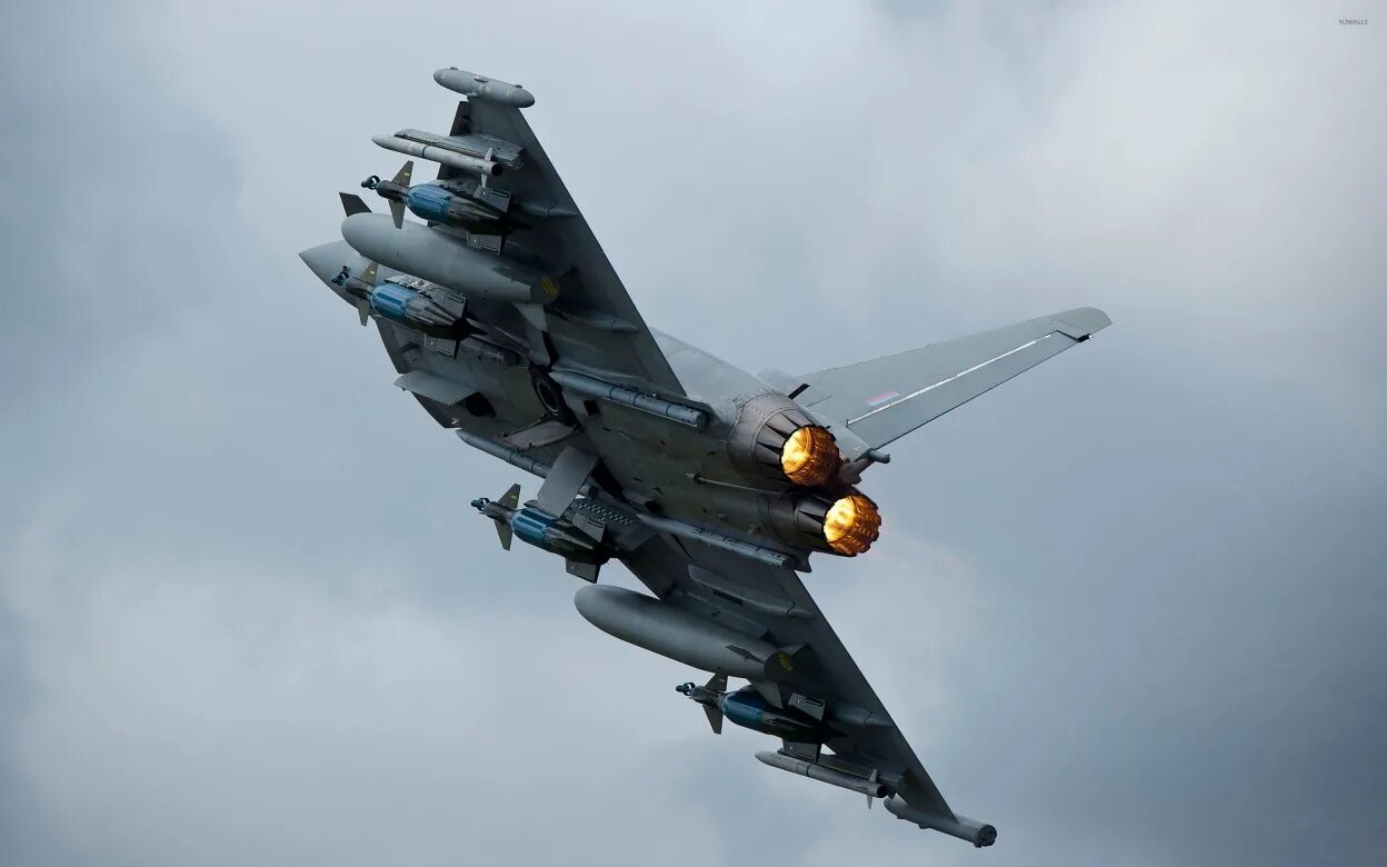 Звук взрыва самолета. Еврофайтер Тайфун. Eurofighter Typhoon обои. Eurofighter Typhoon tranche 3. Eurofighter Typhoon Великобритании.