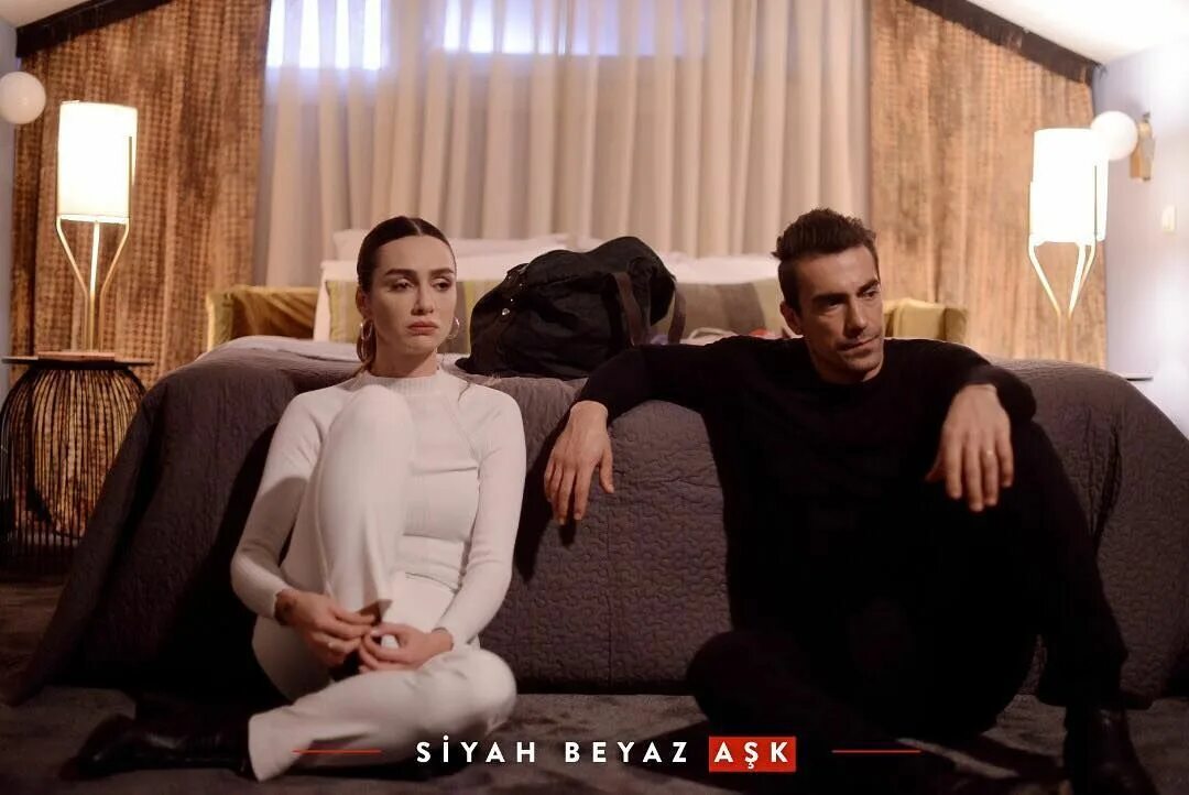 Асфер аслы и ферхат. Черно белая любовь 19 на русском. Черно белая любовь 19 на русском. Черно белая любовь ферхат и аслы. Черно белая любовь ферхат.