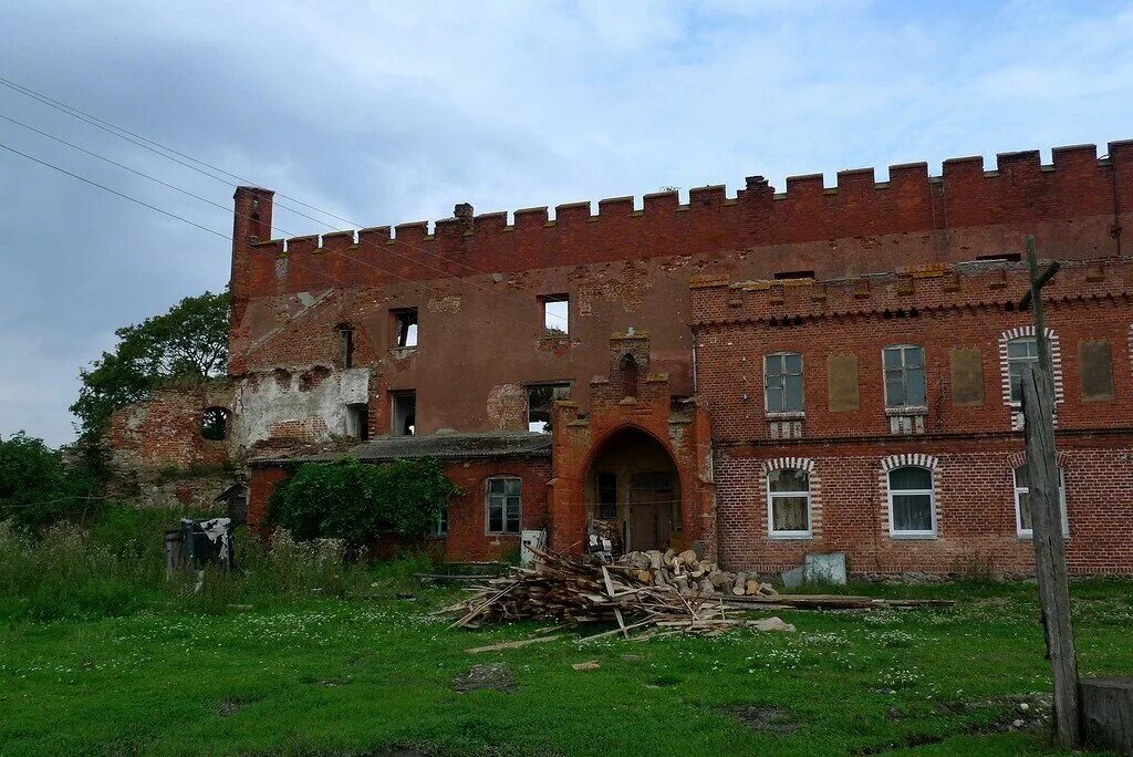 Замок Шаакен в Калининградской. Замок Шаакен (пос. Некрасово). Зеленоградск замок Шаакен. Калининград замок Шаакен музей. Шаакен дорф калининград