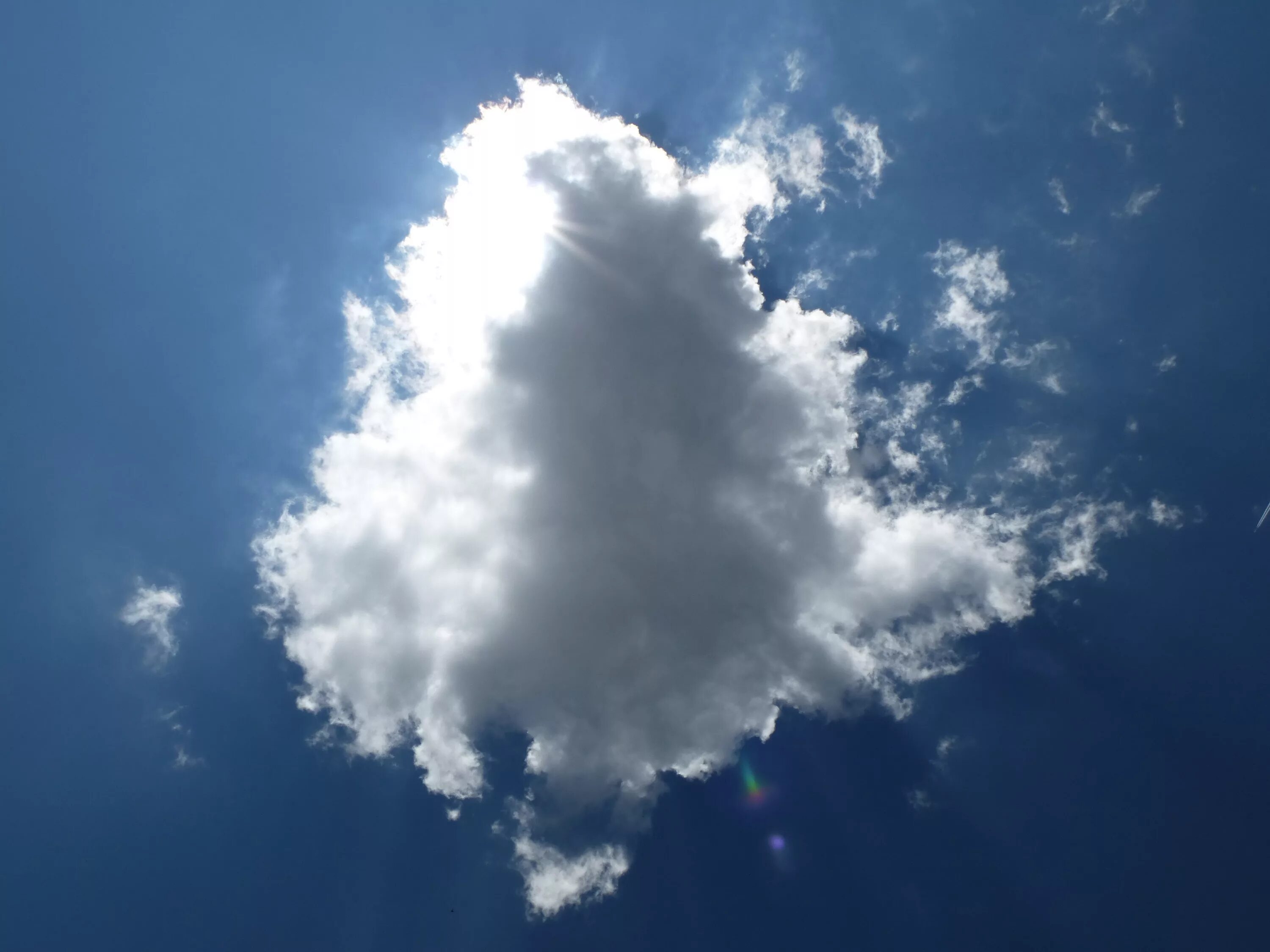 Совершенное небо 10. Облака. Облако картинка. Облака форма. Круглые облака.
