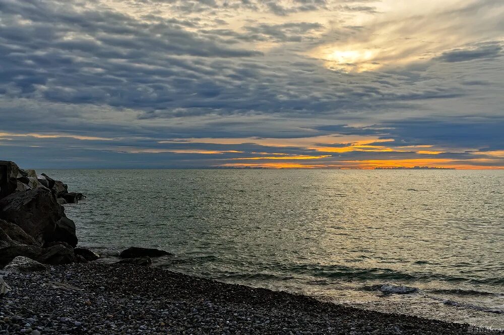 Море нулевые. Море в москве. необозримое море фото. вечернее море фото фото реальное забор передний план.