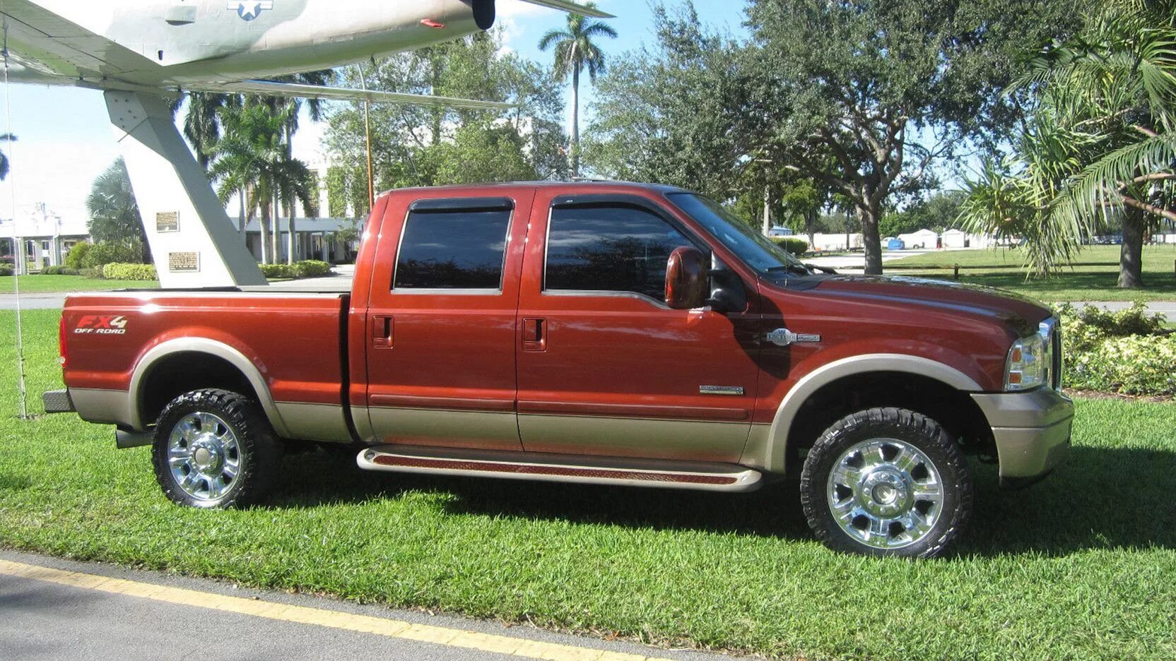 Ford f150 king ranch. Пикап ранчо обои. Ford f250 king ranch. Штат техас ранчо. Форд фермер пикап.