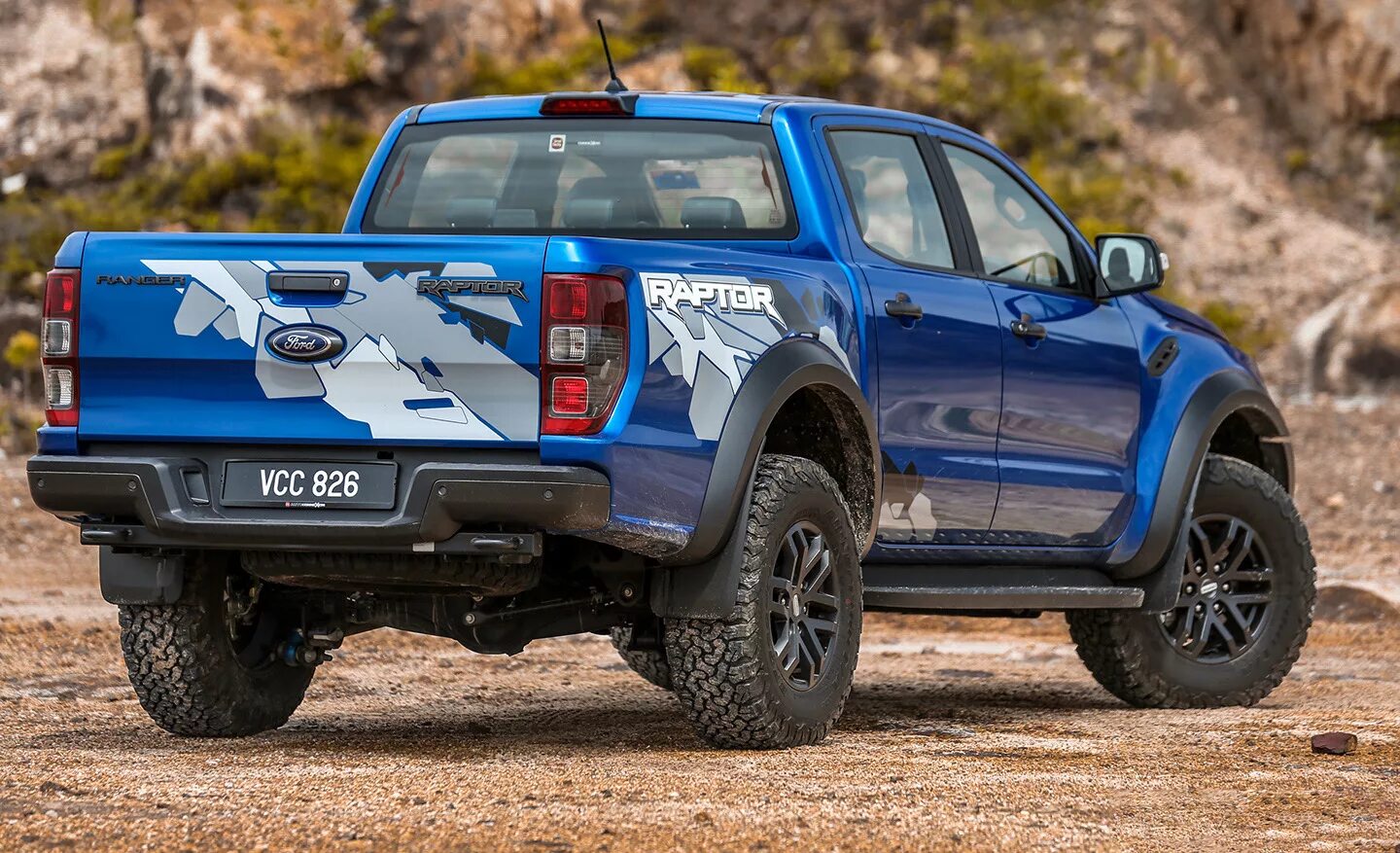 Ford raptor 2024. Форд рейнджер Raptor. Ford Ranger Raptor 2018. Ford Ranger Raptor 2024. Ford Ranger Raptor 2023.