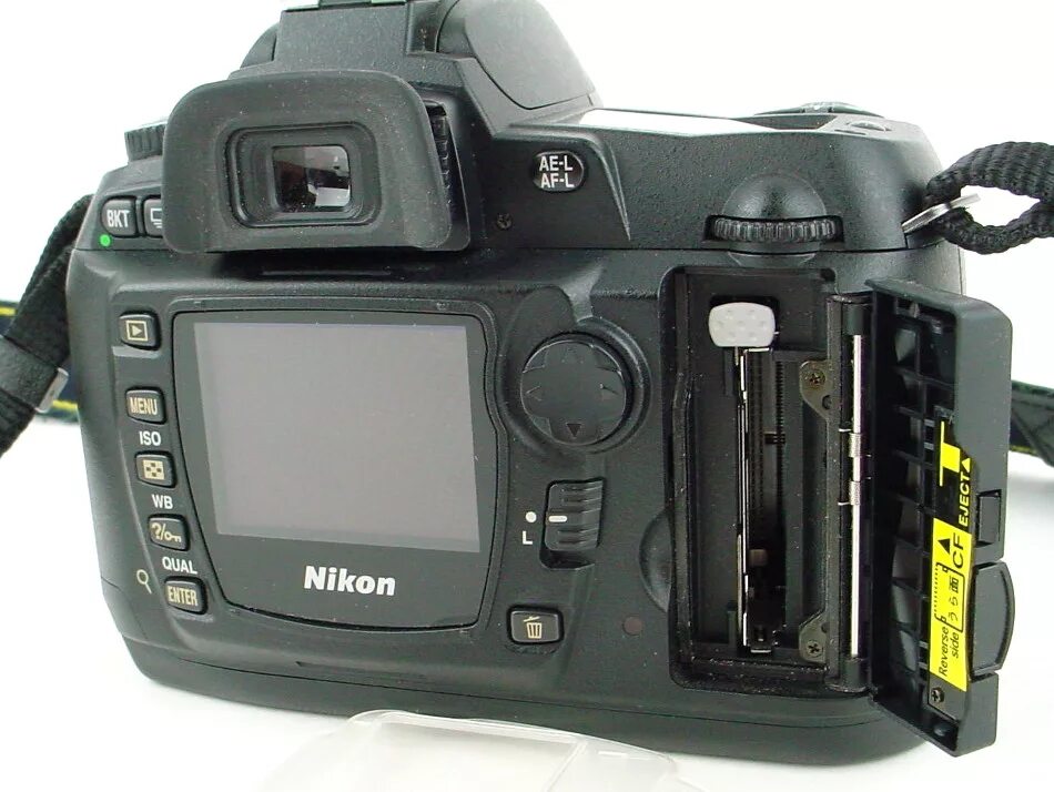 Nikon s 70