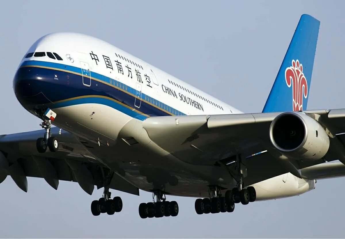 Чайна саузерн эйрлайнс. China southern airlines самолеты. A380 china southern. China southern airlines самолеты. China southern airlines самолеты.