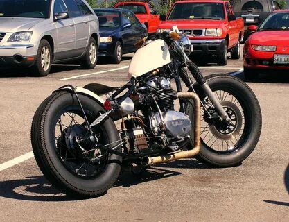 Hand bobber