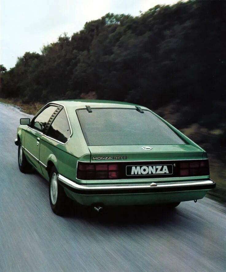 Монза машина. Опель Монза 1978. Opel Monza a2. Opel Monza 30 e. Opel Monza 2021.