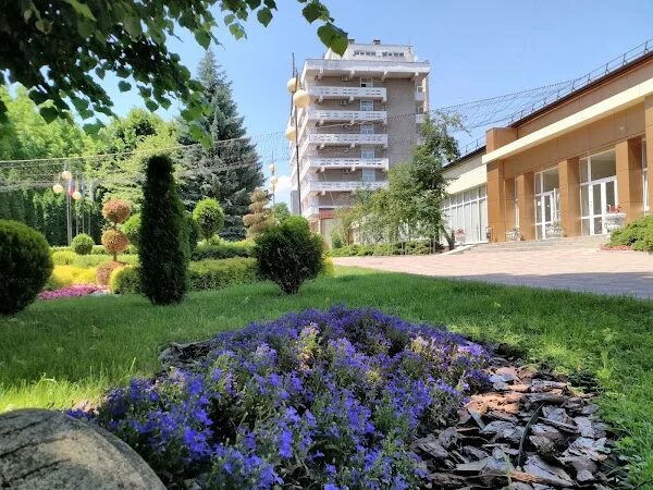 Минералка ессентуки 17. Санаторий металлург ессентуки. Ессентуки 30. Евпатория санаторий металлург. Санаторий им анджиевского.