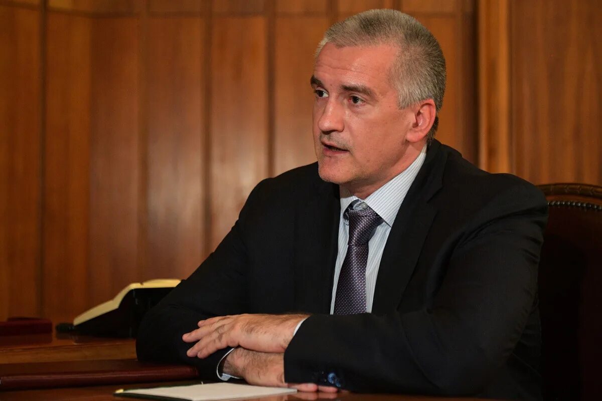 Руководитель крыма