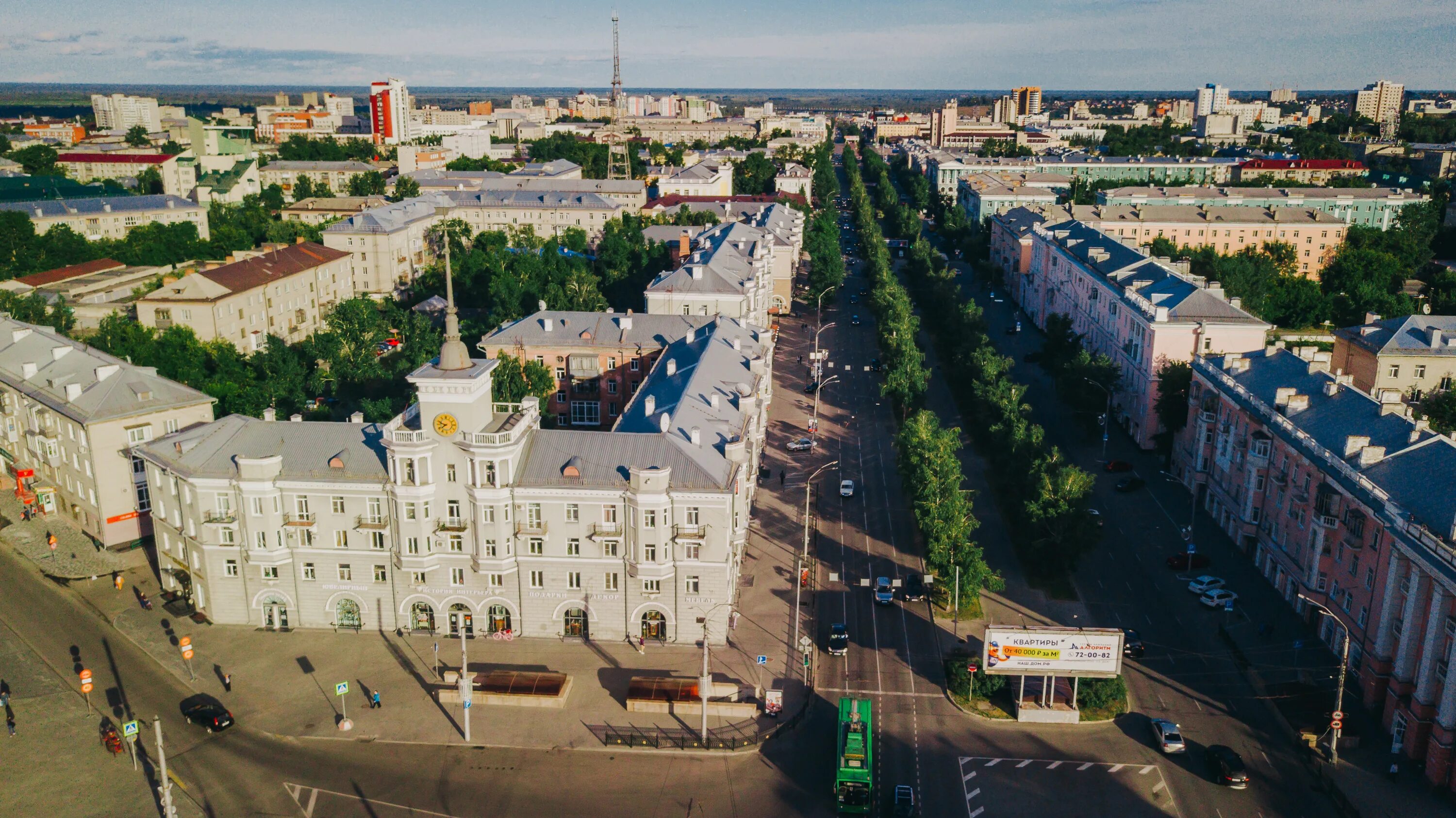 Барнаул площадь города. Площадь октября Барнаул. Достопримечательности Барнаула Алтайского края. Барнаул фото.