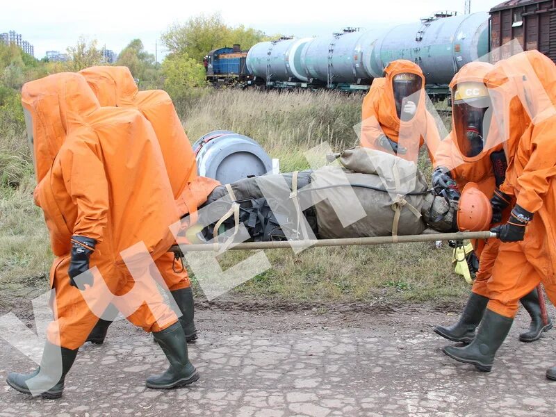 Утечка хлора на химическом заводе корунд. Аварии с выбросом хлора в россии. Где произошла утечка хлора. Утечка хлора в россии. Выброс хлора на химпроме.