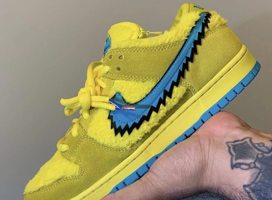 Nike SB Dunk Yellow Bear. Grateful Dead x Nike SB Dunk Low Yellow Bear. Nike SB Dunk Low grateful Dead Bears Yellow. Nike Dunk grateful Dead Yellow. Найки с карманом