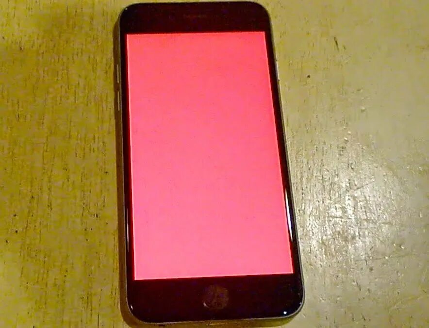 Iphone red screen. Красный экран айфон. Красный экран смерти iphone. Айфон 7 красный экран. Красный экран смерти iphone 5s.