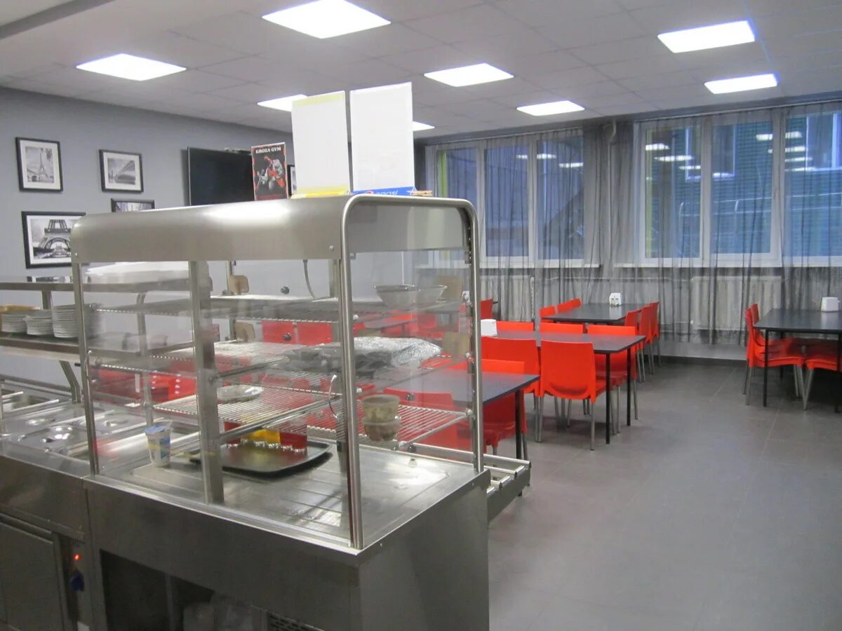 Столовая с оборудованием в аренду. М. Кафе на электрозаводской. Дорожная столовая. Аренда помещения под столовую.