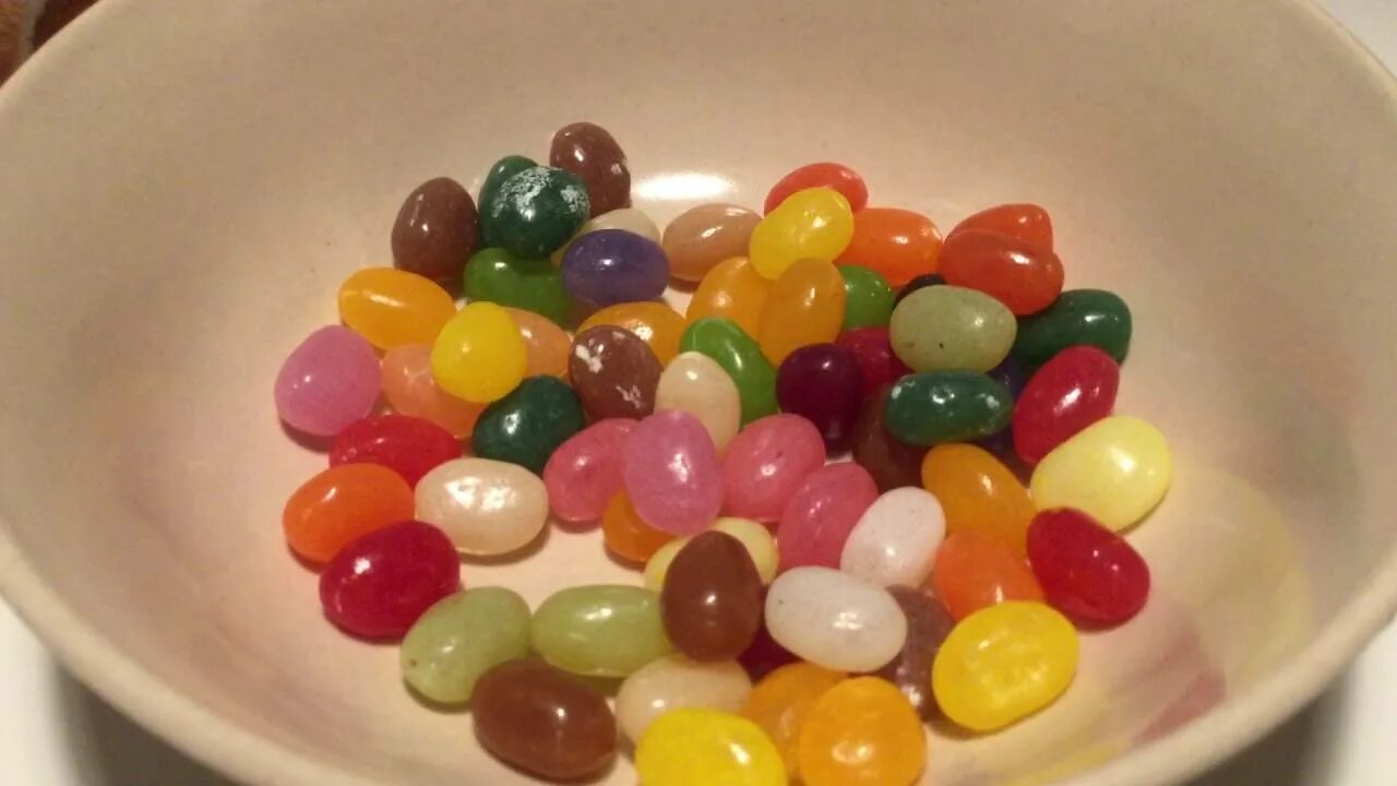 Jelly bean видео. Драже Jelly Bean. Jelly Bean ютуб. Джелли Бин в тарелке.