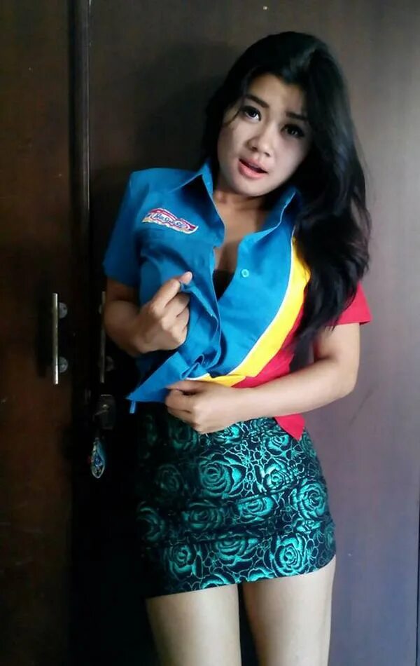 Cara bokep. SPG Indomaret. Cewek Indomaret. Kasir Indomaret. Kasir Indomaret hot.